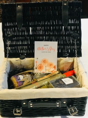 A Touch of Class Luxury Mother's Day Hamper 